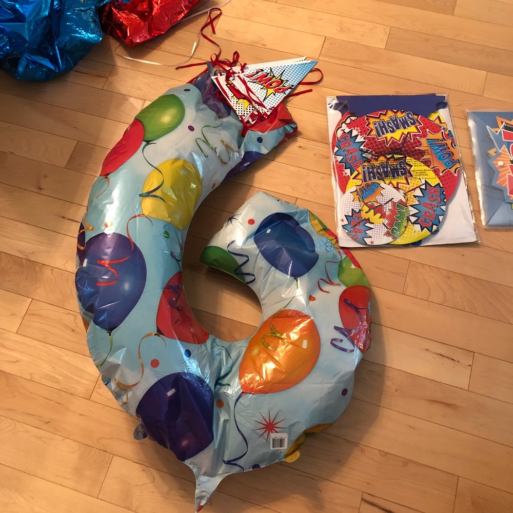Number 6 balloon (36”)  & candle (3”)